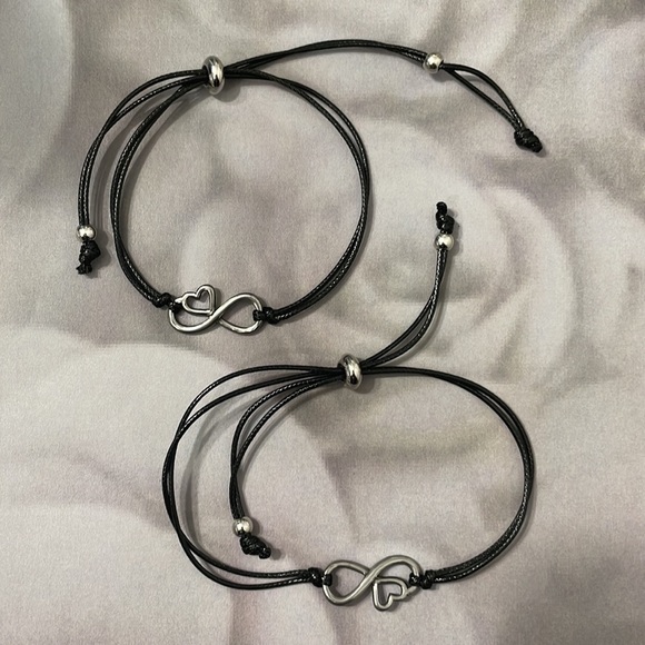 Silver Infinity Heart Matching Mother And Daughter Bracelets - Picture 6 of 11
